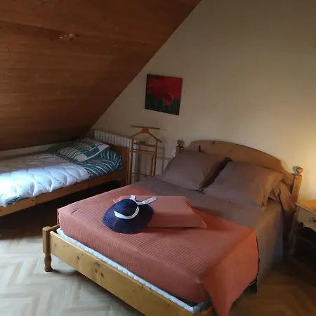Le Mans 24 Bed and Breakfast *